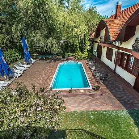 Pensión Marina Panzio Siófok